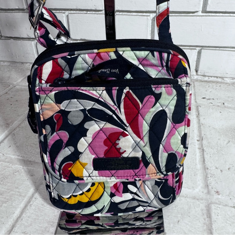 VERA BRADLEY Hipster Crossbody 4 Pocket Purse Bag Multicolor Paisley Small